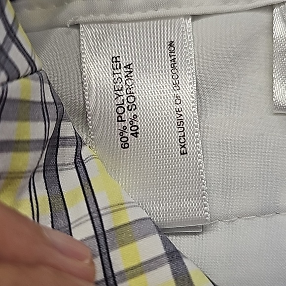 ANNIKA YELLOW AND GRAY PLAID BERMUDA SHORTS. SIZE 2. 3 POCKETS. GREAT - Picture 7 of 12